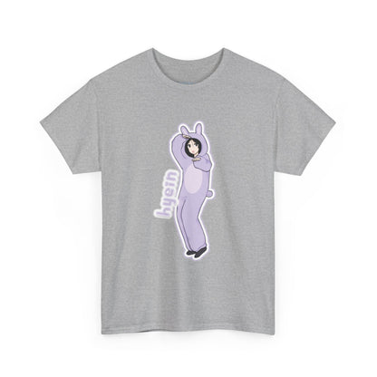 Exclusive NewJeans short sleeve graphic t-shirt featuring original artwork of Hyein on the front plus all group members on the back. A unique and vibrant addition to your K-pop fashion collection. In light gray.